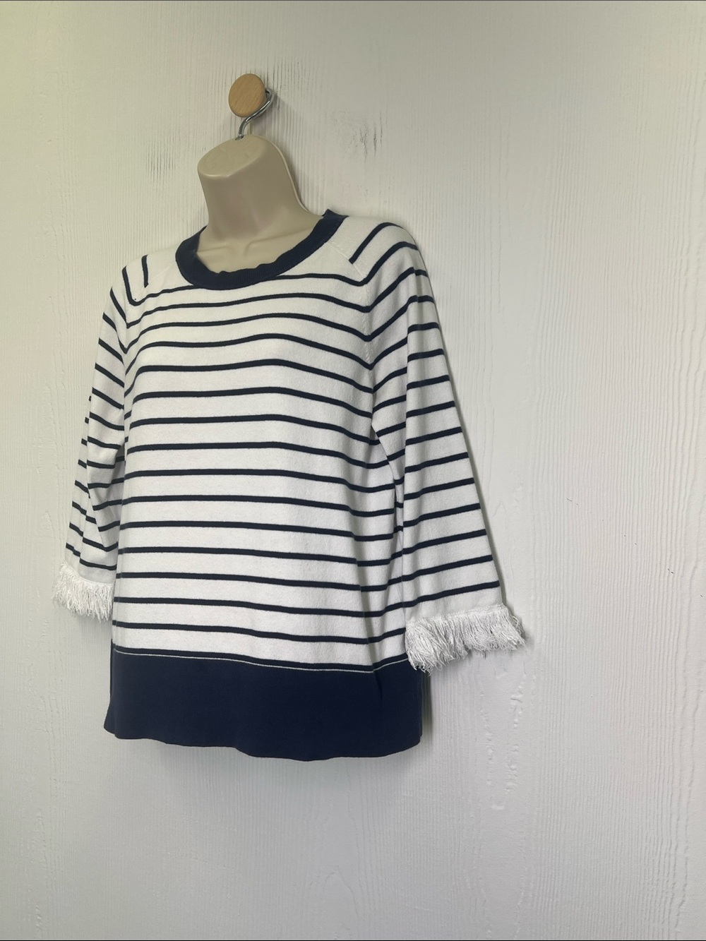 Lilly Pulitzer - Dasha True Navy White Stripe Fringe Sleeve Sweater Size Medium - Picture 6 of 11